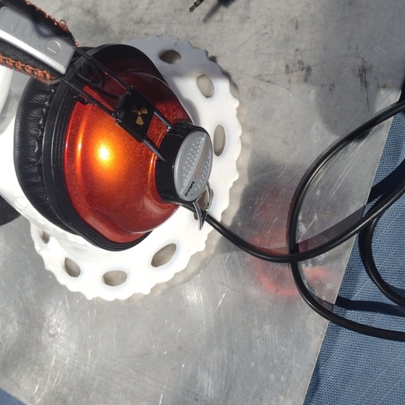 EAR POLLUTION wired headphones NWOT - Picture 2 of 2